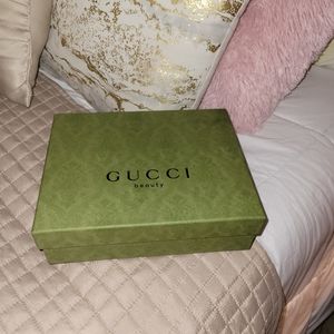 Gucci gift box